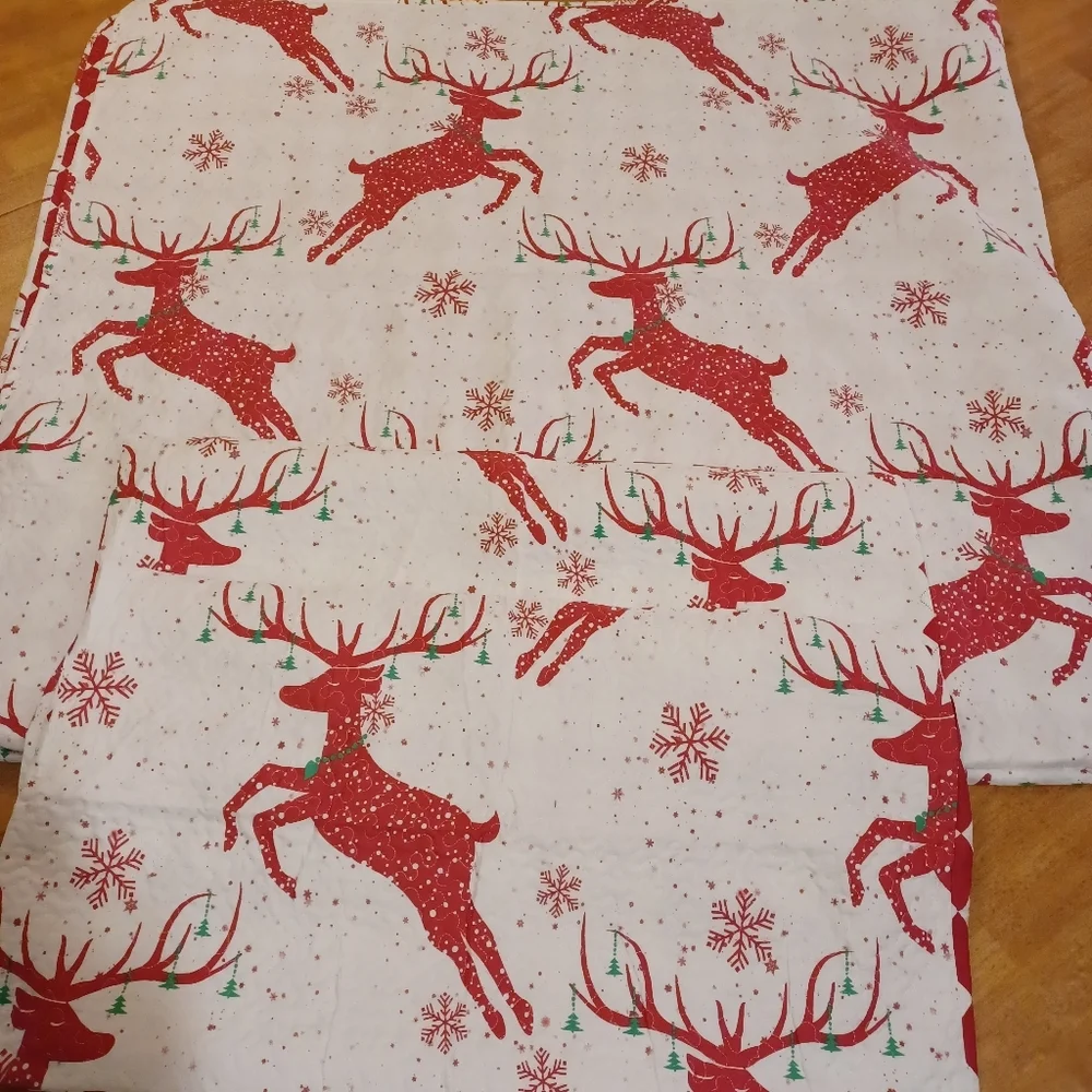 Amgacina king size quilt bedspread and pillow shams set reindeer print reversibl